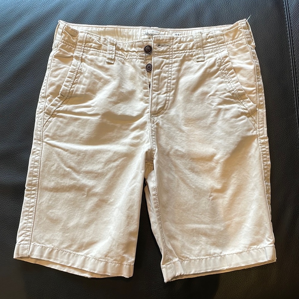 Abercrombie & Fitch 100% Cotton Light Tan Khaki Shorts, Size 31